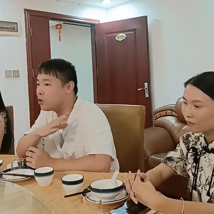 一个从0开始做到百万粉丝的服装人是如何做到的#和成天下