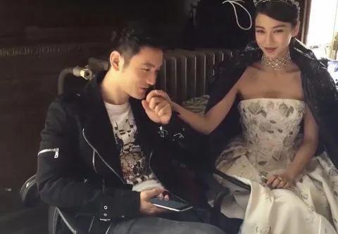 一场离婚让黄晓明成了笑话，他对baby已没有用，她吸干了他的资源