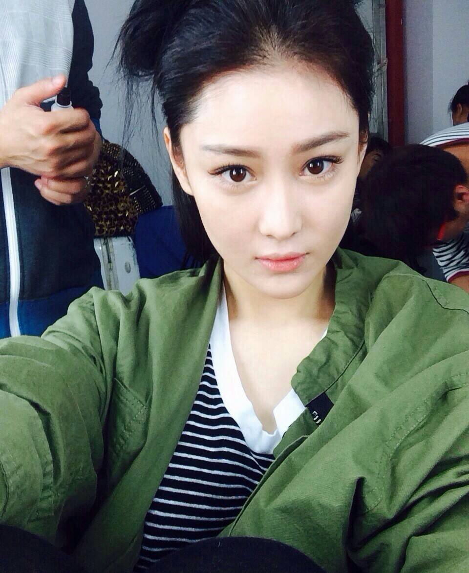 黑料女王的逆袭凶手,张馨予何捷早期照片