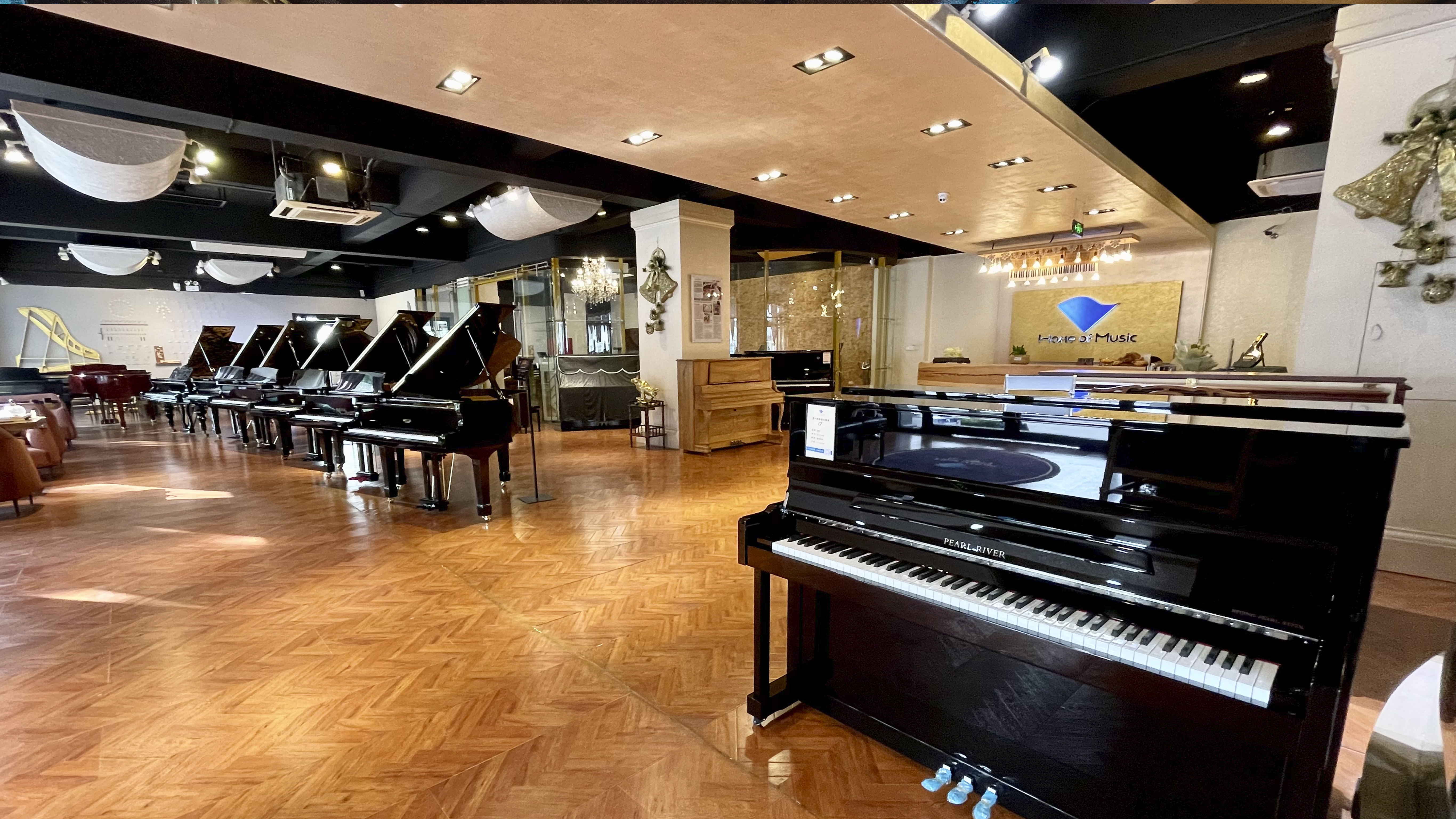 2万左右钢琴,2万买的钢琴用了一年能卖多少钱