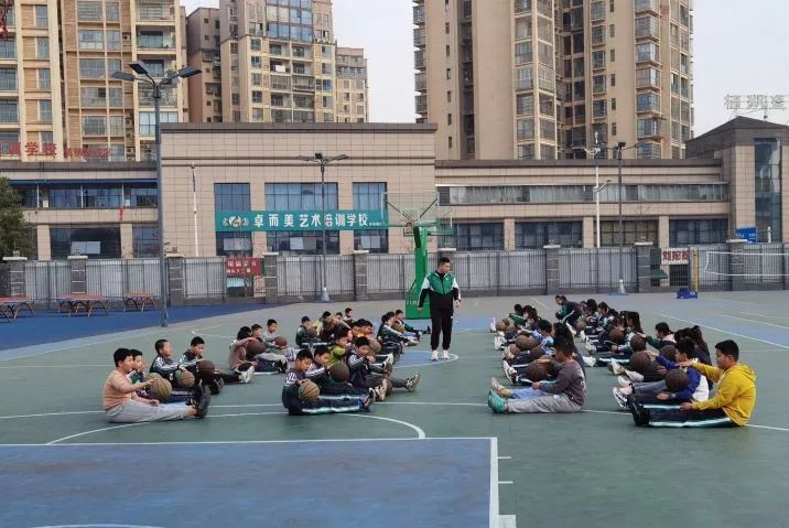 鹭栖湖学校六一节目,鹭栖湖学校运动会