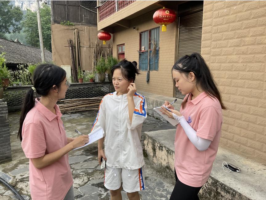 重庆人文科技学院油菜花,酉阳花田何家岩梯田视频