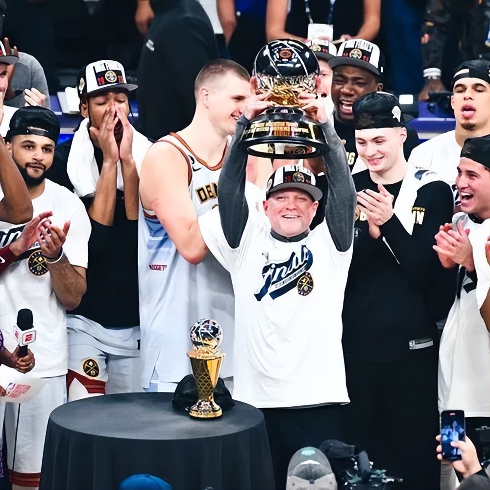 威少比詹姆斯厉害,威少比詹姆斯谁厉害