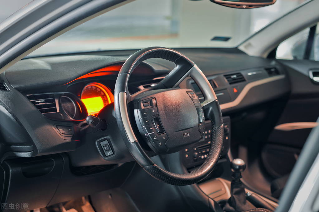 法系车为什么没有大排量发动机,法系车优缺点有哪些