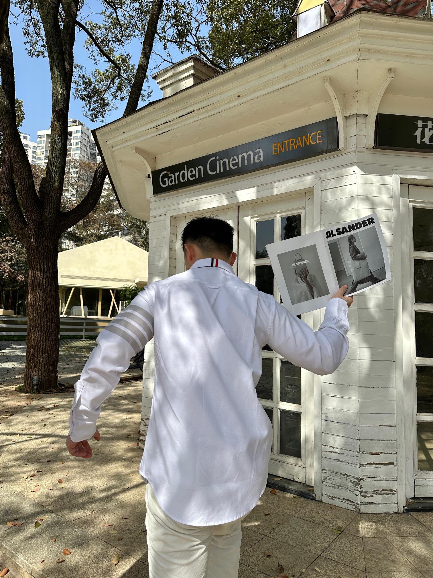 thombrowne蓝色衬衫男穿搭,汤姆·布朗thombrowne男士衬衫