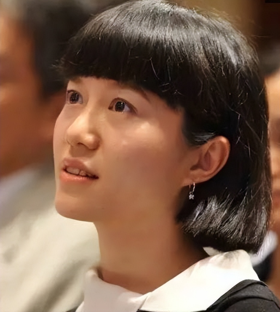 翁帆28岁嫁给82岁杨振宁的原因,杨振宁哪年娶的28岁翁帆