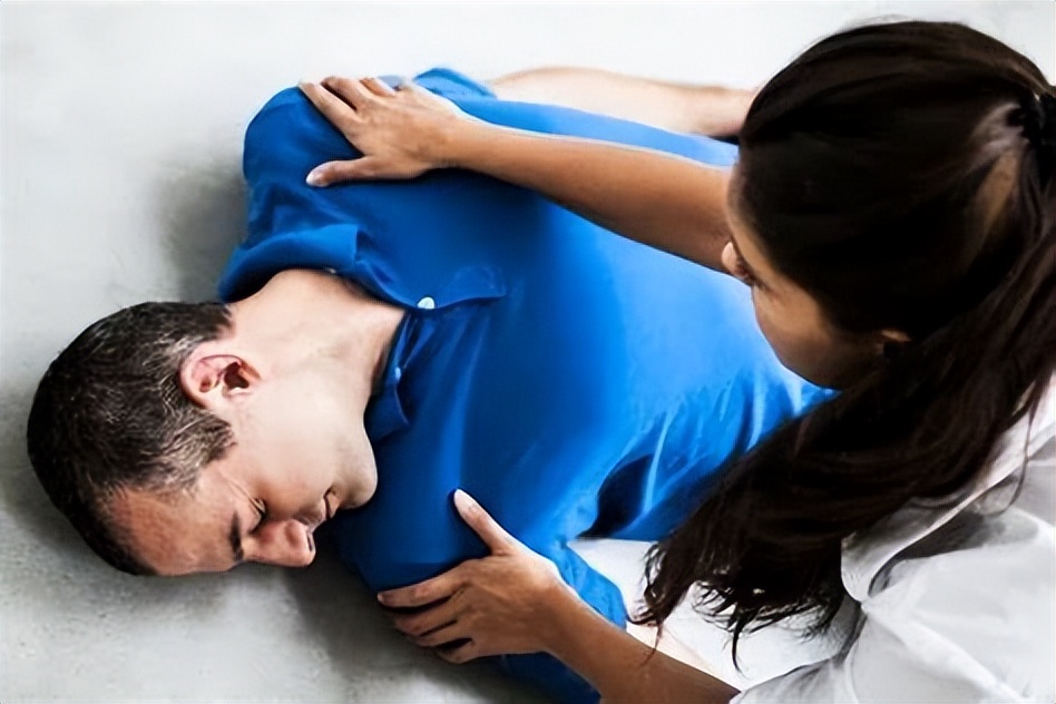 一次吞了五颗安眠药会有什么症状,一次服用一百颗安眠药