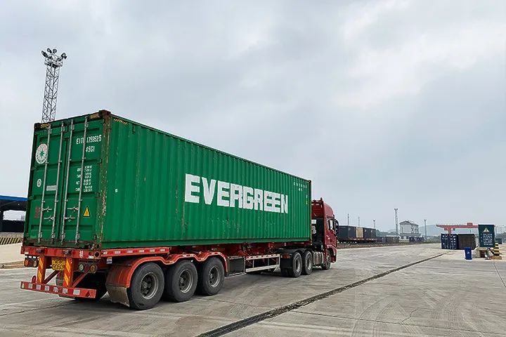 安徽宣城：把“出海口”搬到“家门口”，大大方便羽绒企业出口