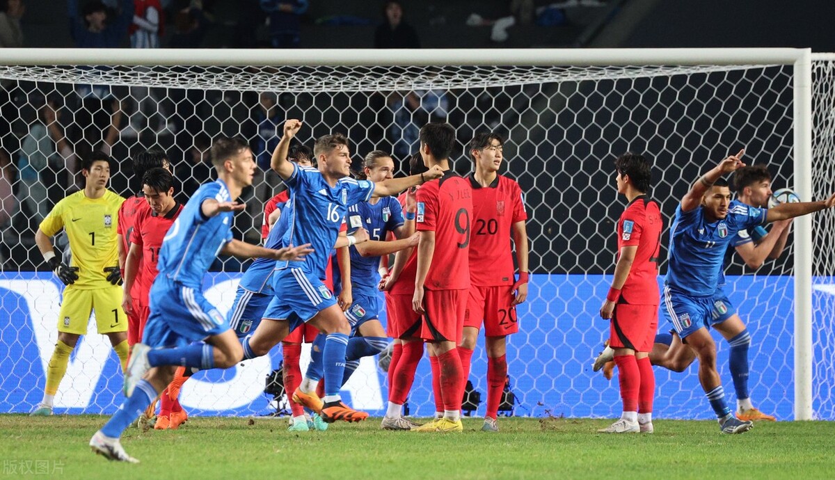 韩国男足4-0意大利,21年的等待终于不负有心人
