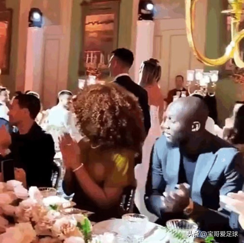 劳塔罗马丁内斯女友结婚,劳塔罗参加婚礼