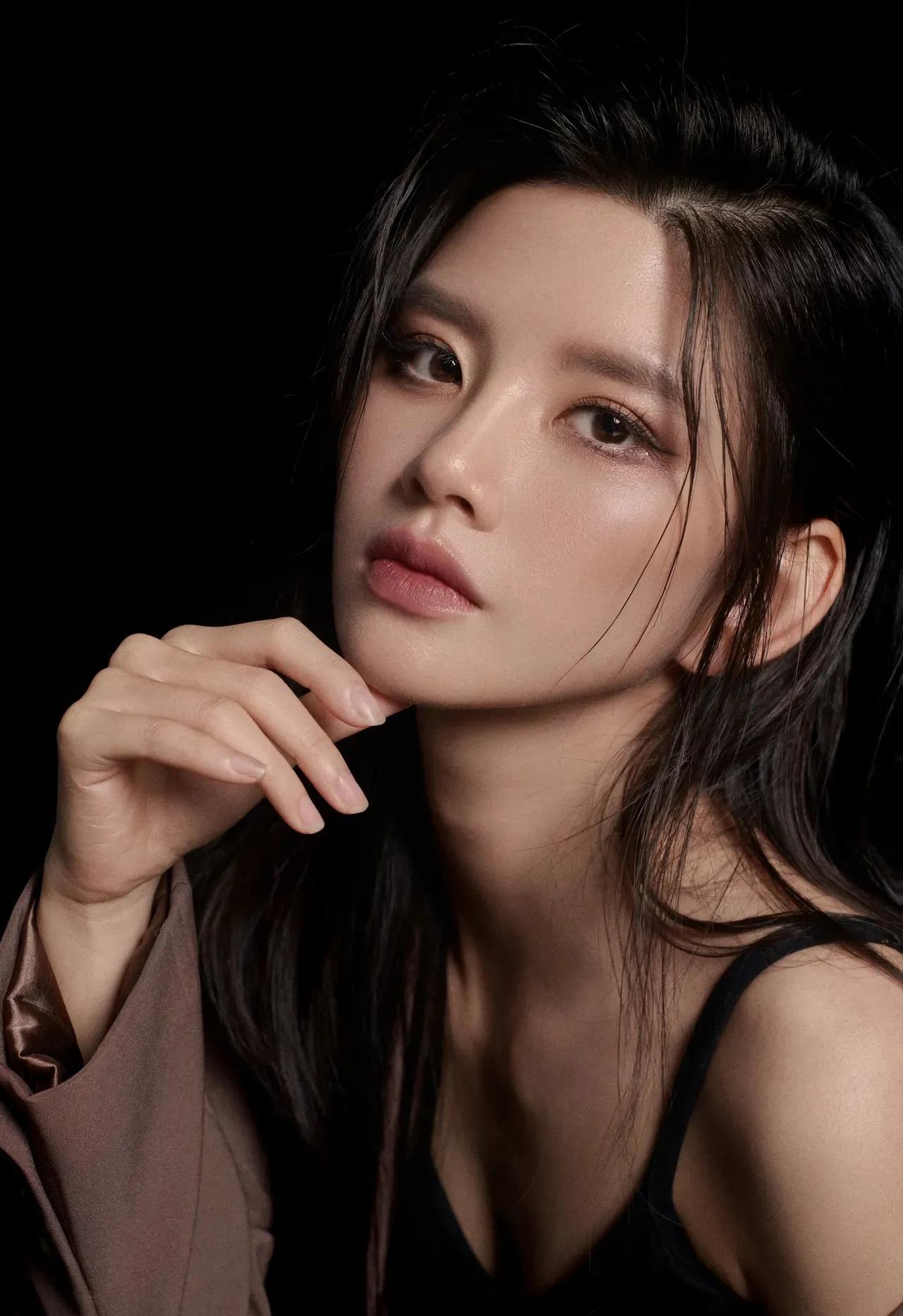 林思意写真照,林思意颜值分析