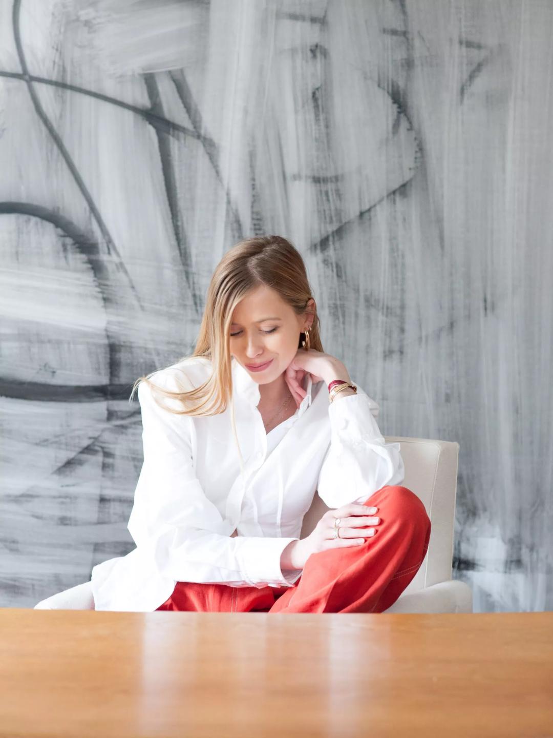 LV四少27岁女友曝光，吊打太子妃