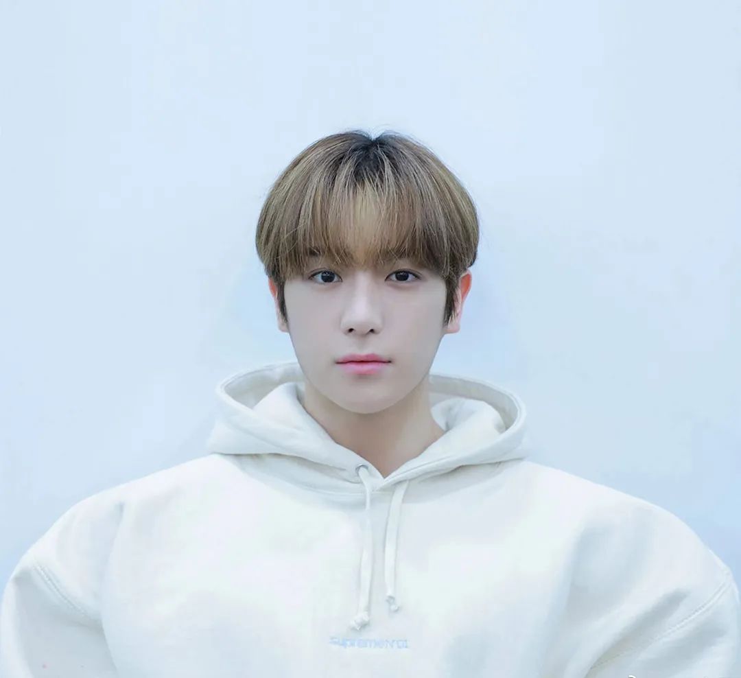 韩国流行宽肩,宽肩在韩国多流行