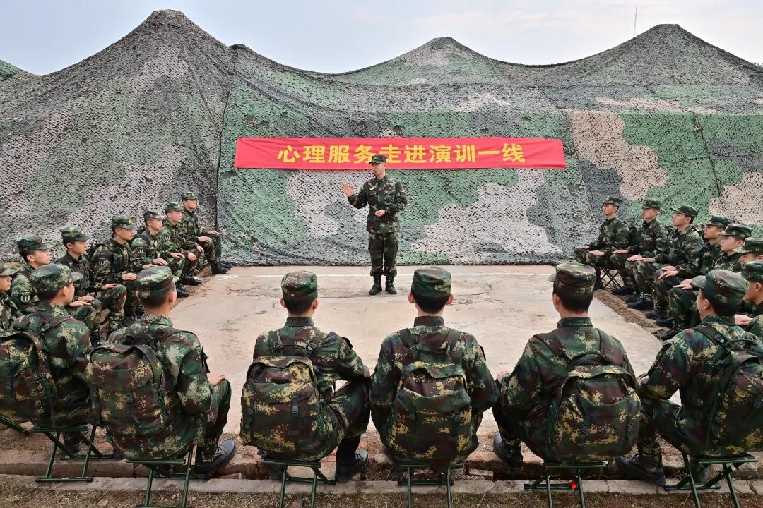 首批住连心理教官，上岗啦！