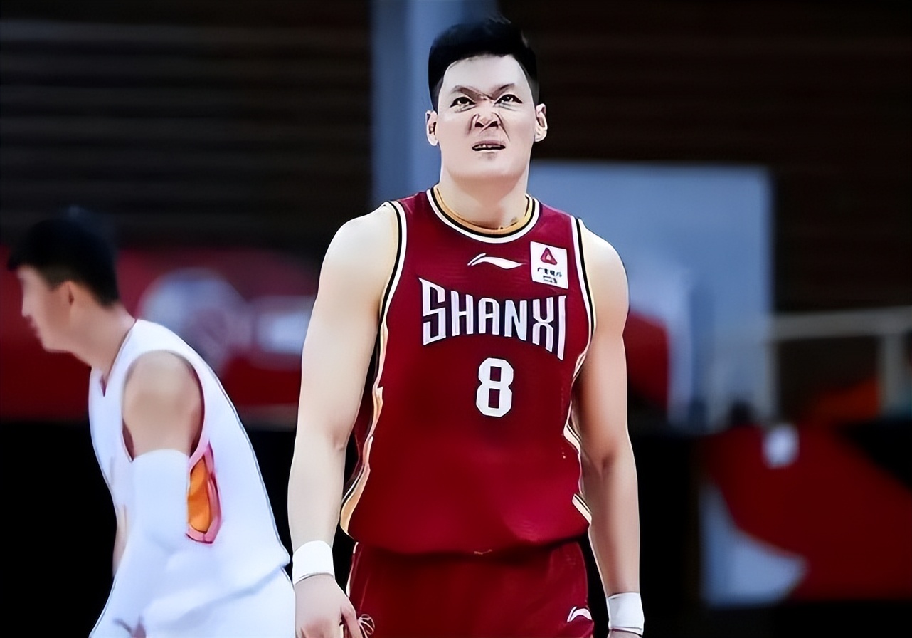 两战34分末节上演个人秀,北大魔王再进化,他给大学生球员树标杆