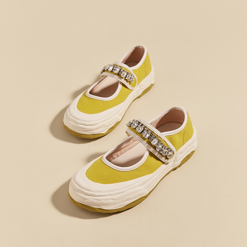 早秋想要穿出魅力和高颜值，水钻魔术贴玛丽珍一招拿下