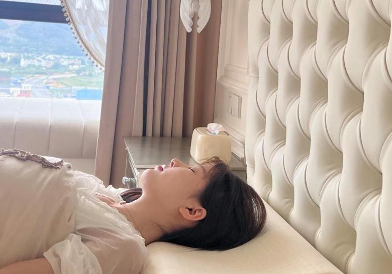 睡眠好不好枕头很重要,睡眠质量差枕头放什么