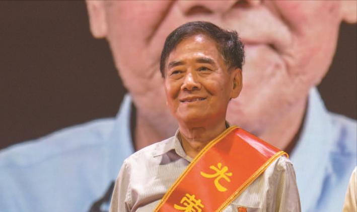 七旬患癌老人种树价值六亿,患癌患者卖房捐款后续