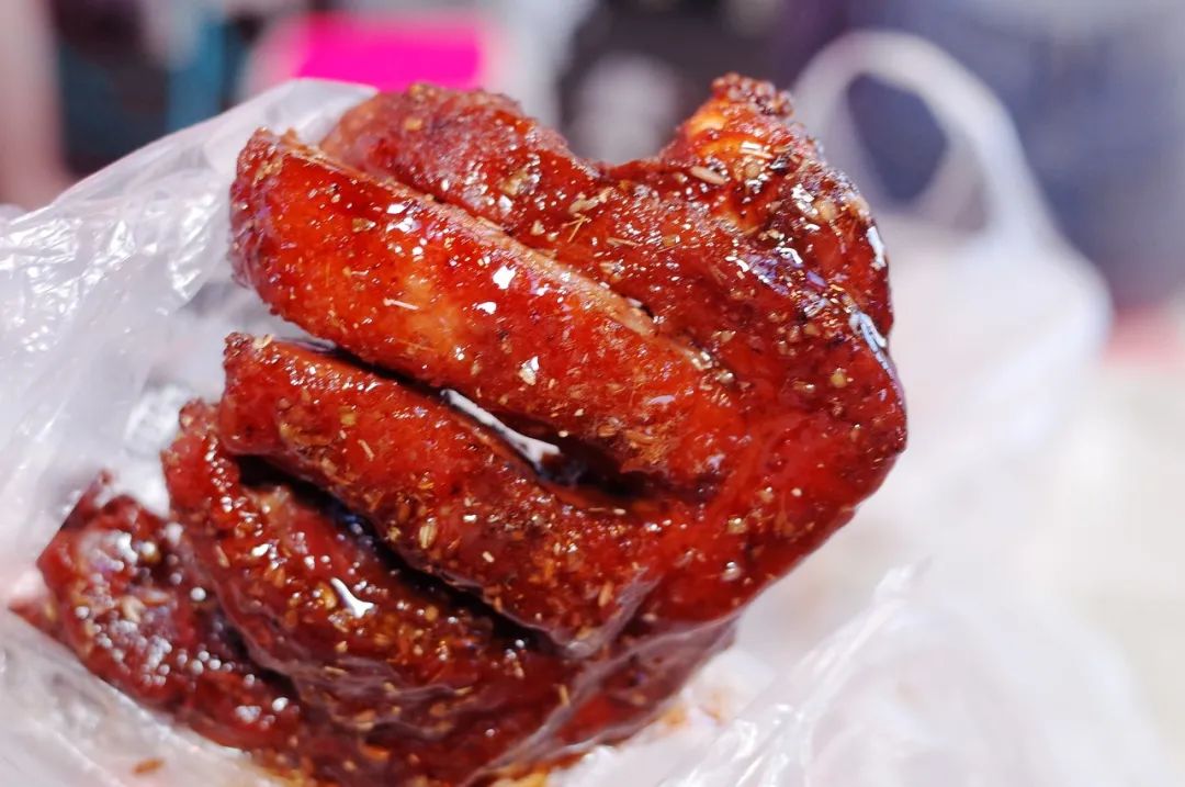 被一碗螺蛳粉耽误的夜宵宝藏,被螺蛳粉耽误的烧洋芋选手