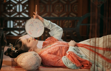 盘点两本高口碑的穿越重生小说,8本好看到爆的穿越重生小说