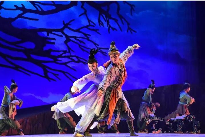 舞剧李白舞台灯光与舞美分析,舞台灯光运用比较好的舞剧