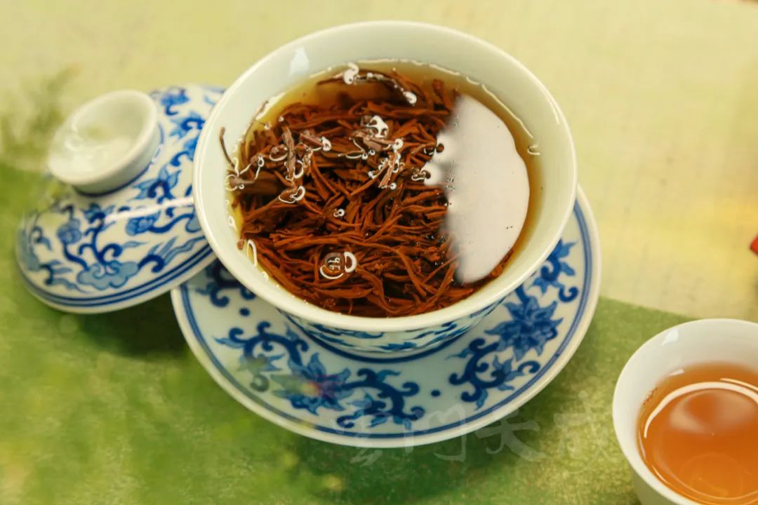 六妙国际茶日纪念茶,杭州茶展国际茶日