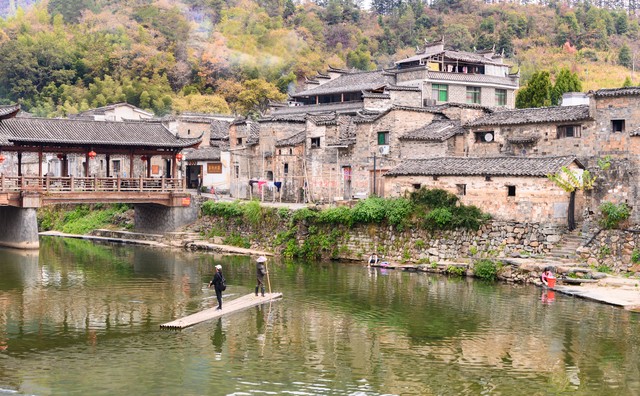 景德镇中国陶瓷书画院,陶瓷之都景德镇位于哪个省