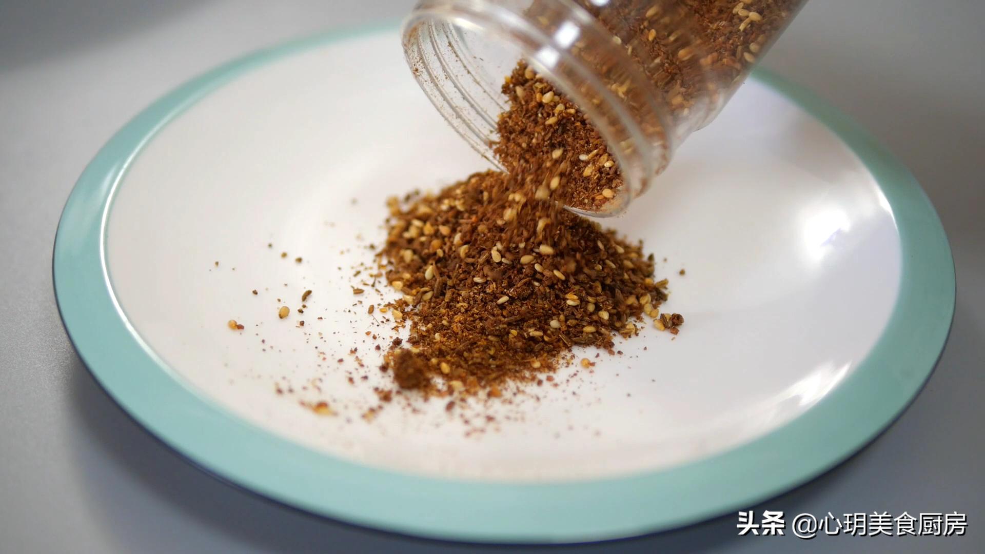 怎么用土豆炸薯片最简单的方法,在家用土豆就能做的炸薯片