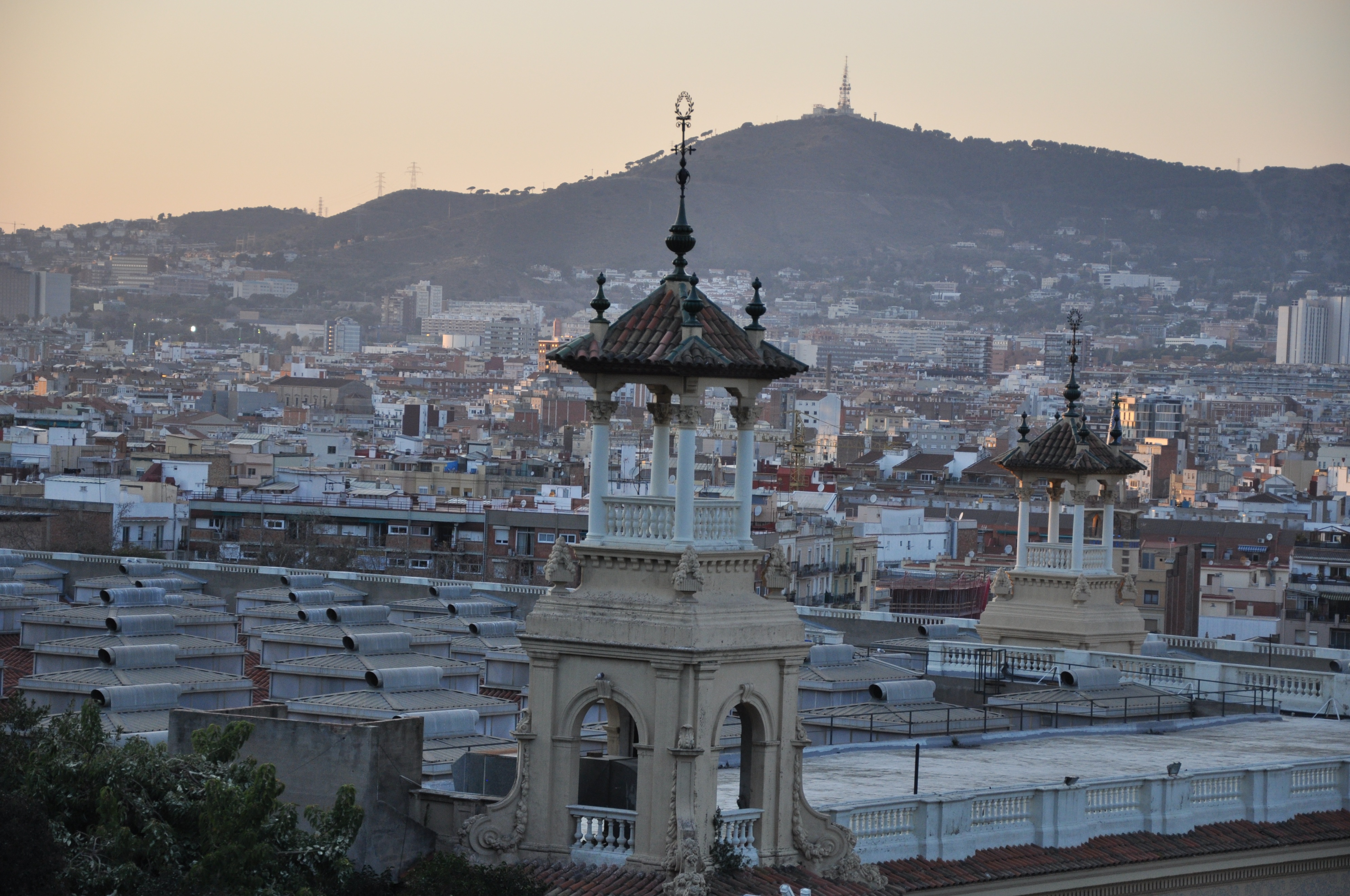 巴塞罗那高迪的作品,巴塞罗那建筑师高迪