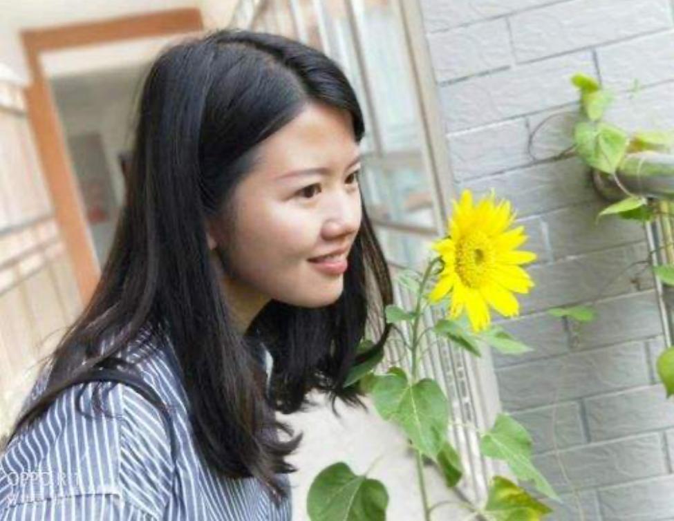 双耳失聪靠唇语考上清华博士,双耳失聪靠唇语考上清华女博士