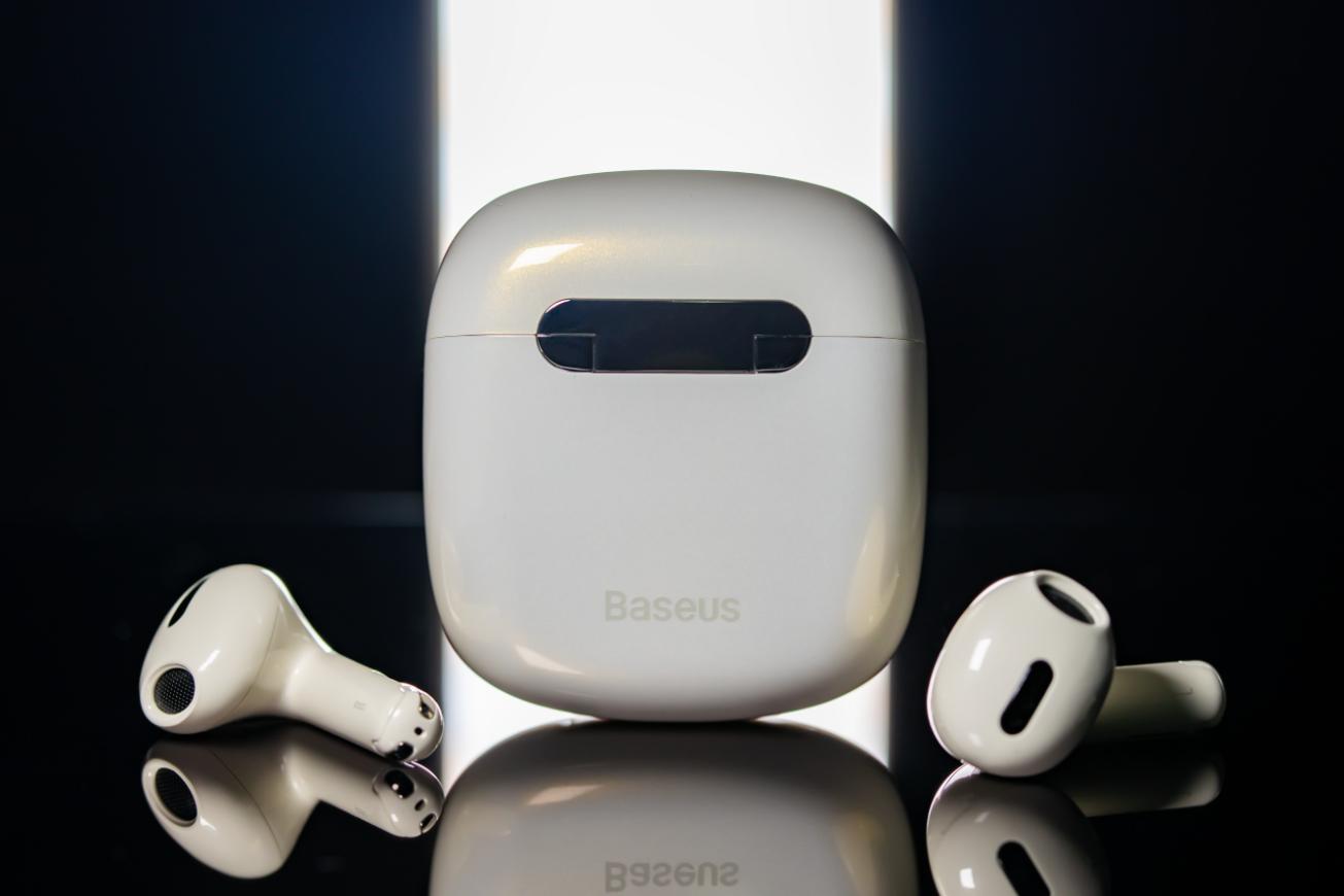 倍思真无线蓝牙耳机storm3全入耳,半入耳式耳机倍思storm