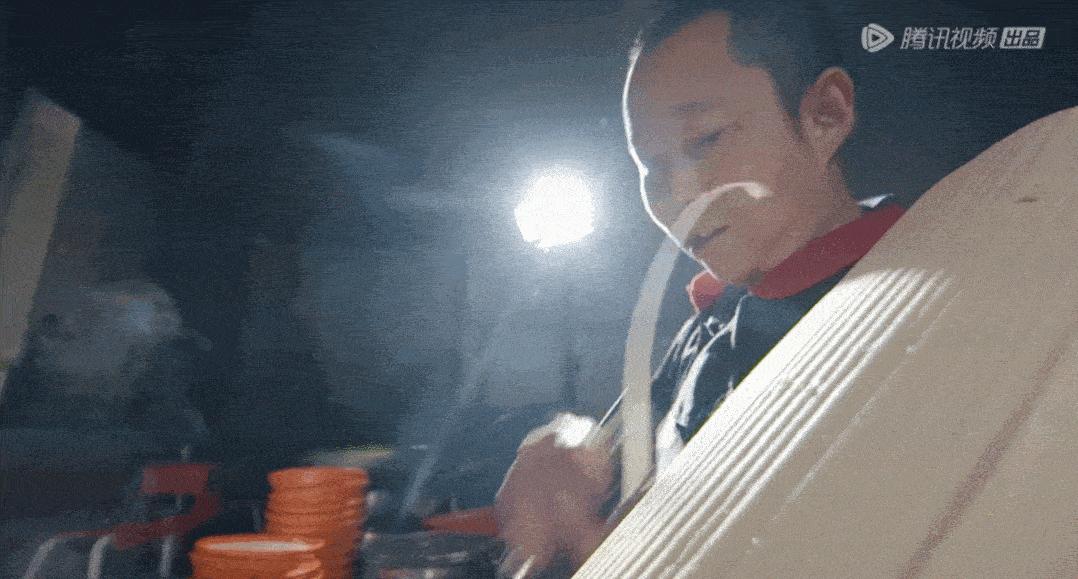 山西刀削面火遍台湾省,山西刀削面好吃劲道来山西的必吃