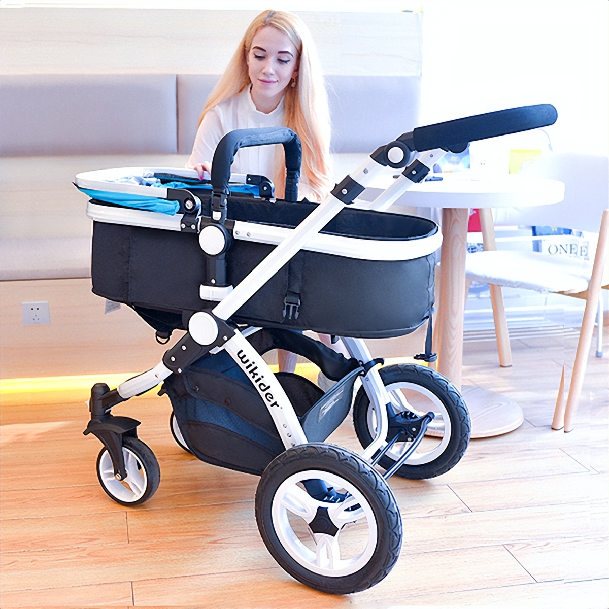 什么样的婴儿推车比较实用,单向推车和双向推车哪个实用