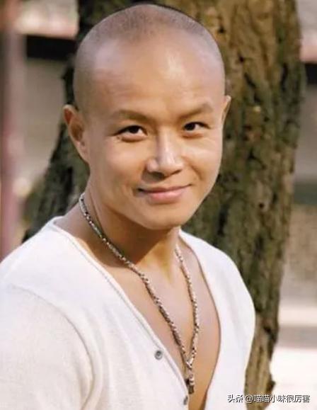 曾经爆红的乐嘉最近过得怎么样,乐嘉怎么不出镜了