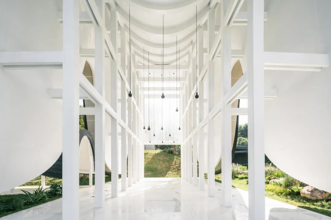 ⼴州囍堂：以岭南传统镬耳屋为灵感，打造独特的流线造型