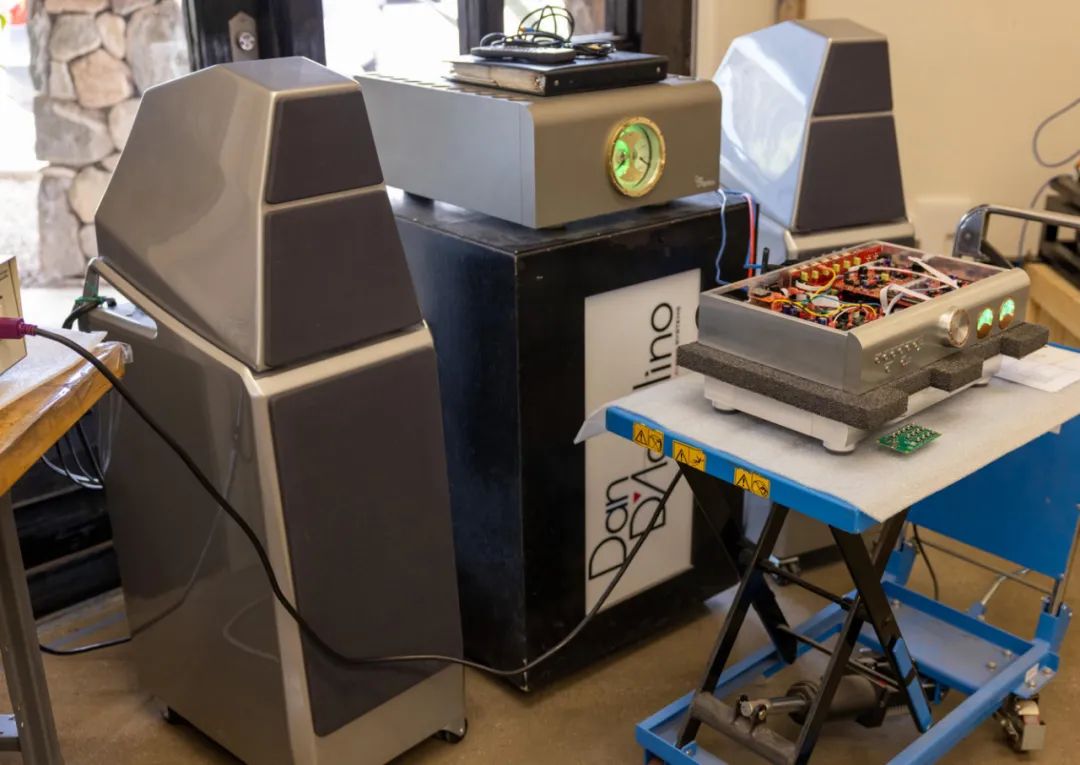 DanD’AgostinoRelentlessPre前级+Epic1600单声道后级