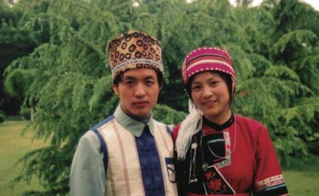 诗人顾城自杀事件,童话诗人顾城杀妻