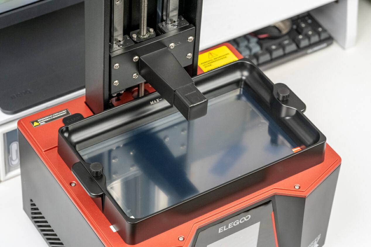 为了老头环雕塑连肝48小时,ELEGOOSaturn3光固化3D打印机评测