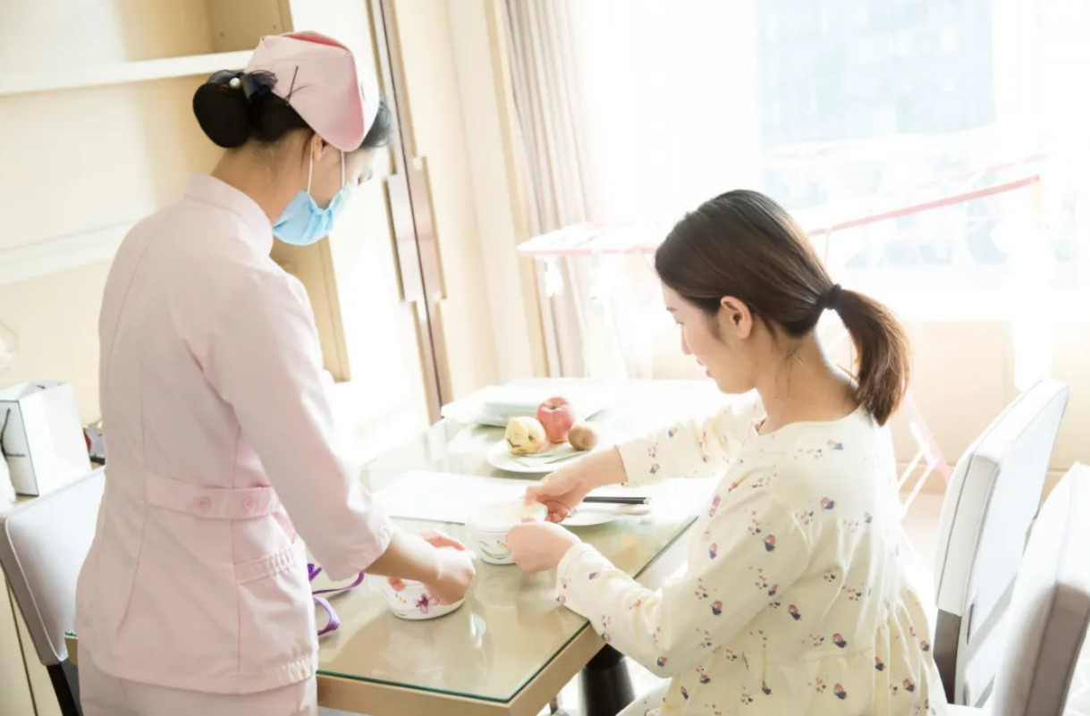 孕妇超重胎儿太小该怎么办,孕中期如何让孕妇身高增高