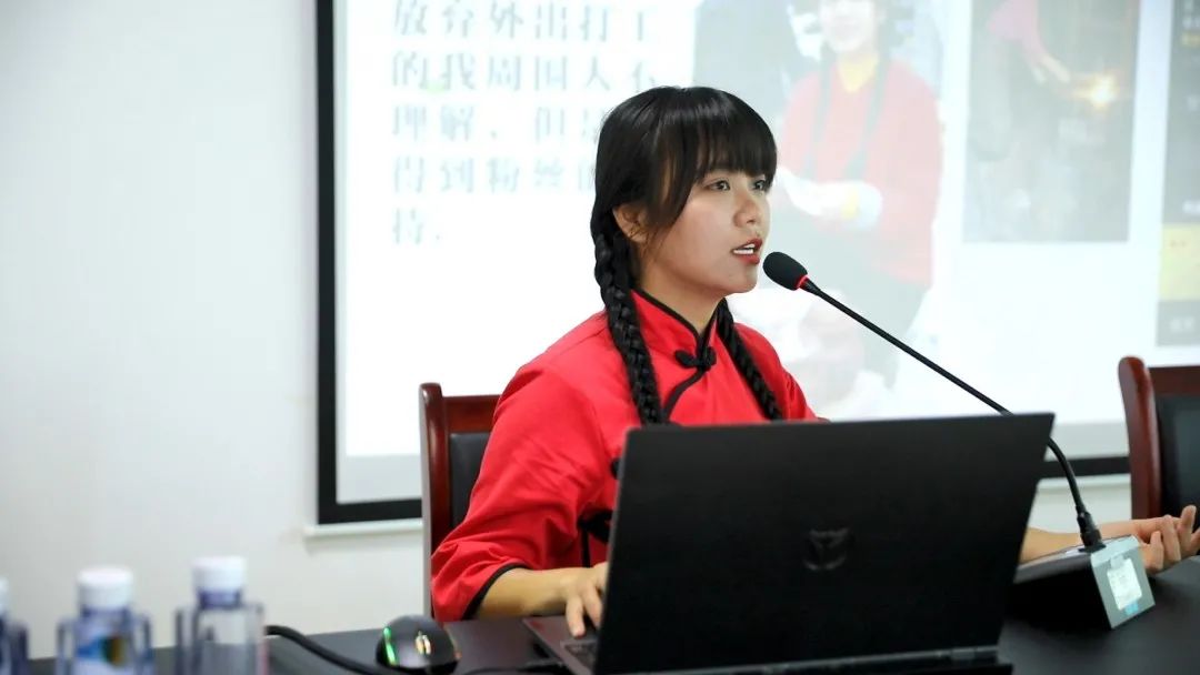 按下快进键跑出加速度闯出新路子,凝心聚力按下脱贫攻坚快进键