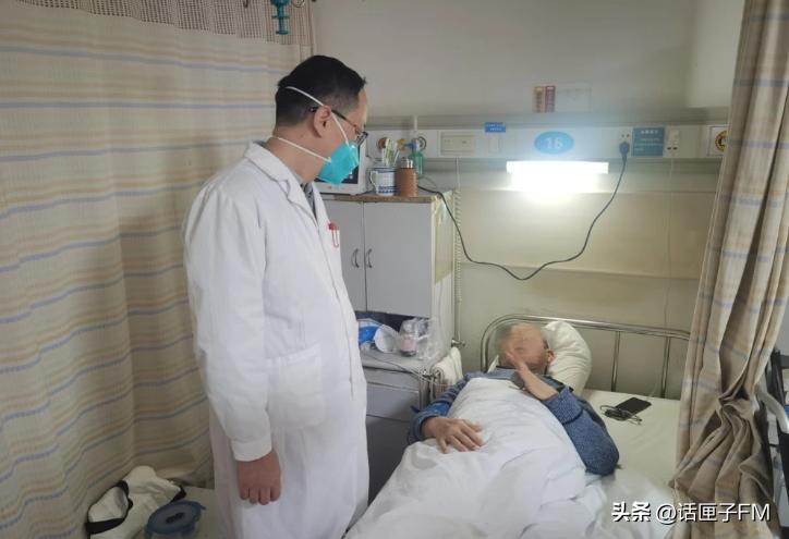 paxlovid服用后嘴巴发苦,服用paxlovid嘴里发苦