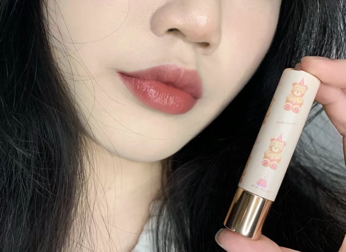 素颜不化妆适合的口红,适合女人素颜出门时涂的几款口红