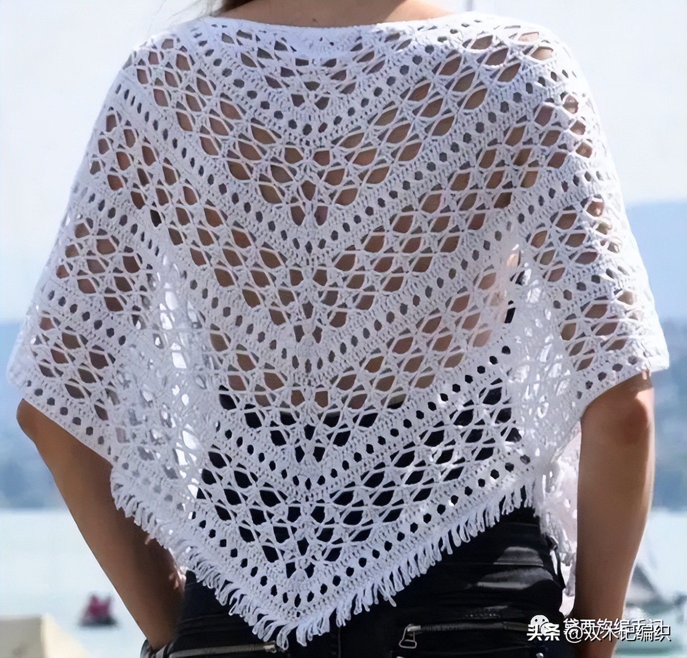 四叶草开襟斗篷披肩钩针视频教程 (时尚钩针连帽流苏斗篷披肩视频)