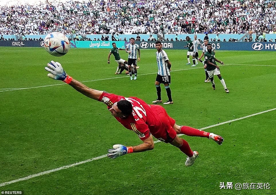 阿根廷沙特大冷门足球,别为我哭泣阿根廷电影场面