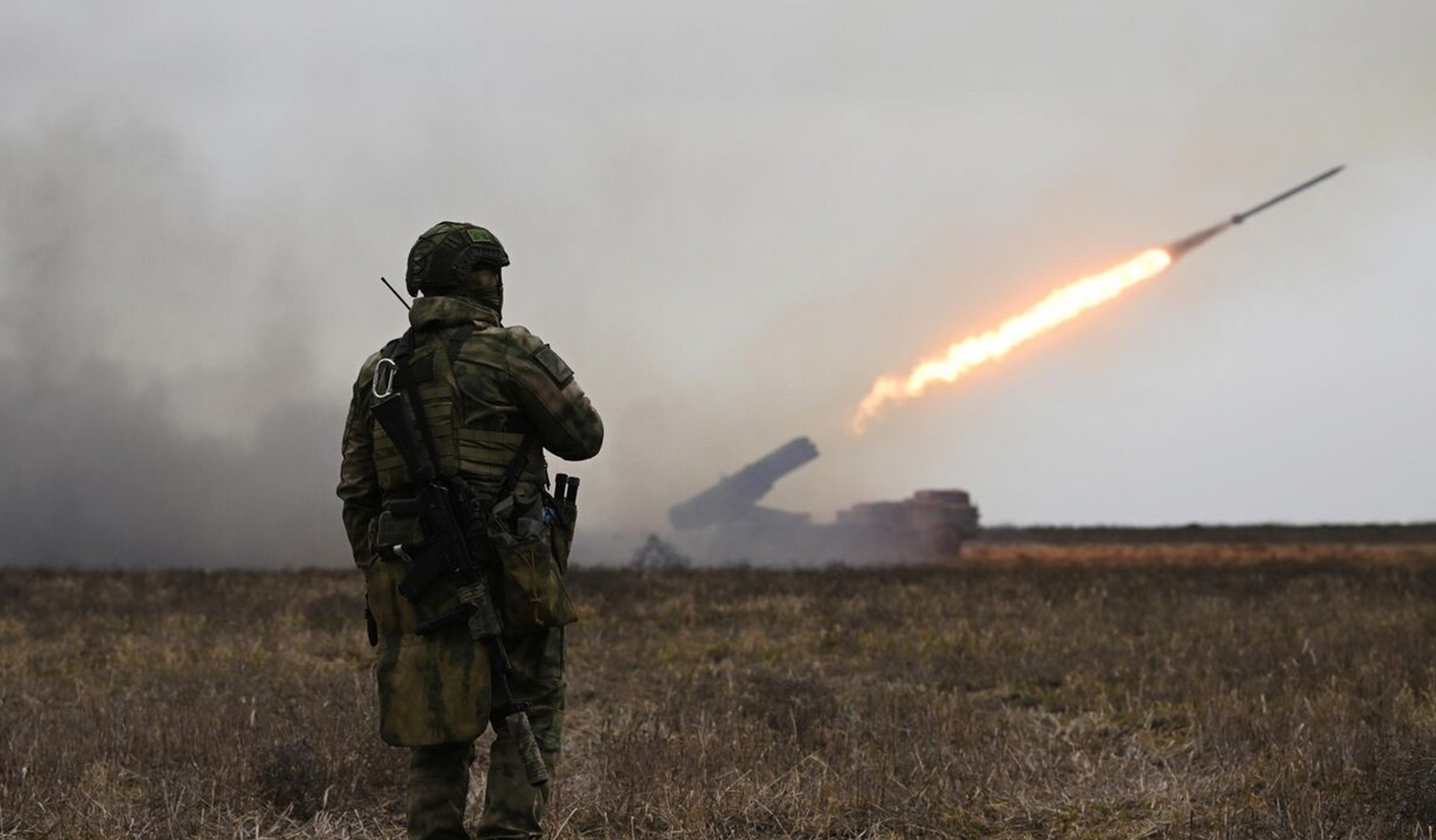 百万发炮弹不敌460枚制导*弹炸**！俄罗斯总算是把仗打明白了？