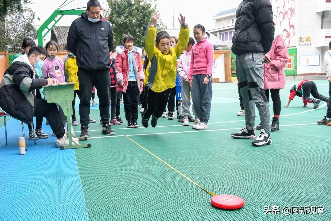 巴州第三中学运动会,恩阳三小运动会视频