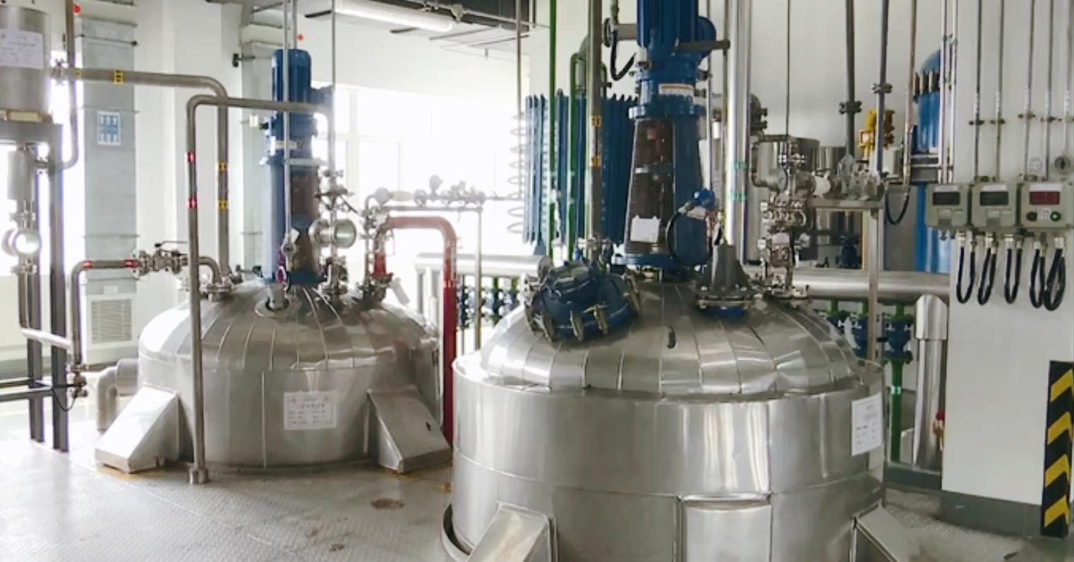 浙江女首富40年白手起家挣百亿,浙江台州女首富