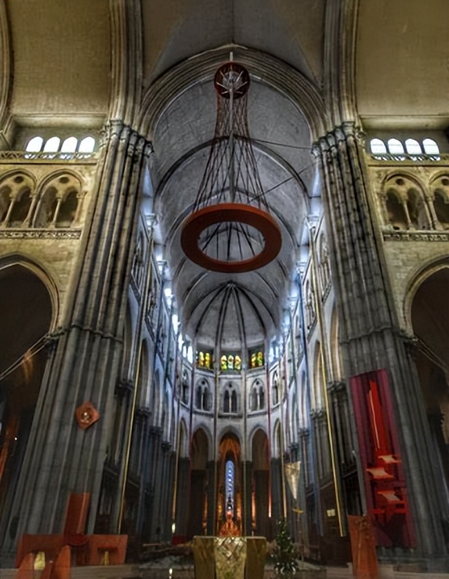 圣保罗大教堂有什么特点,圣保罗的历史简介