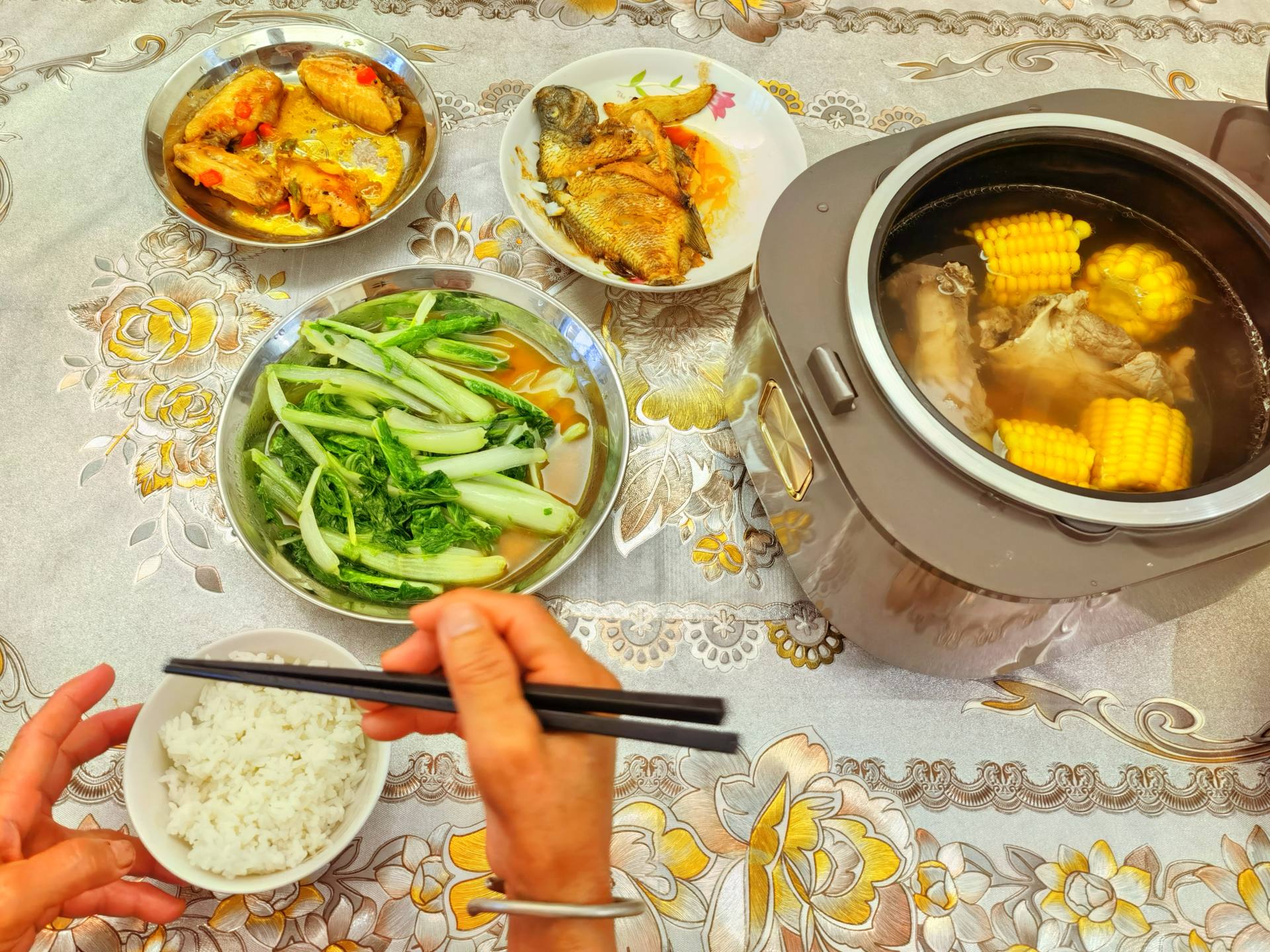 电饭煲苏泊尔性价比高,苏泊尔电饭煲如何选