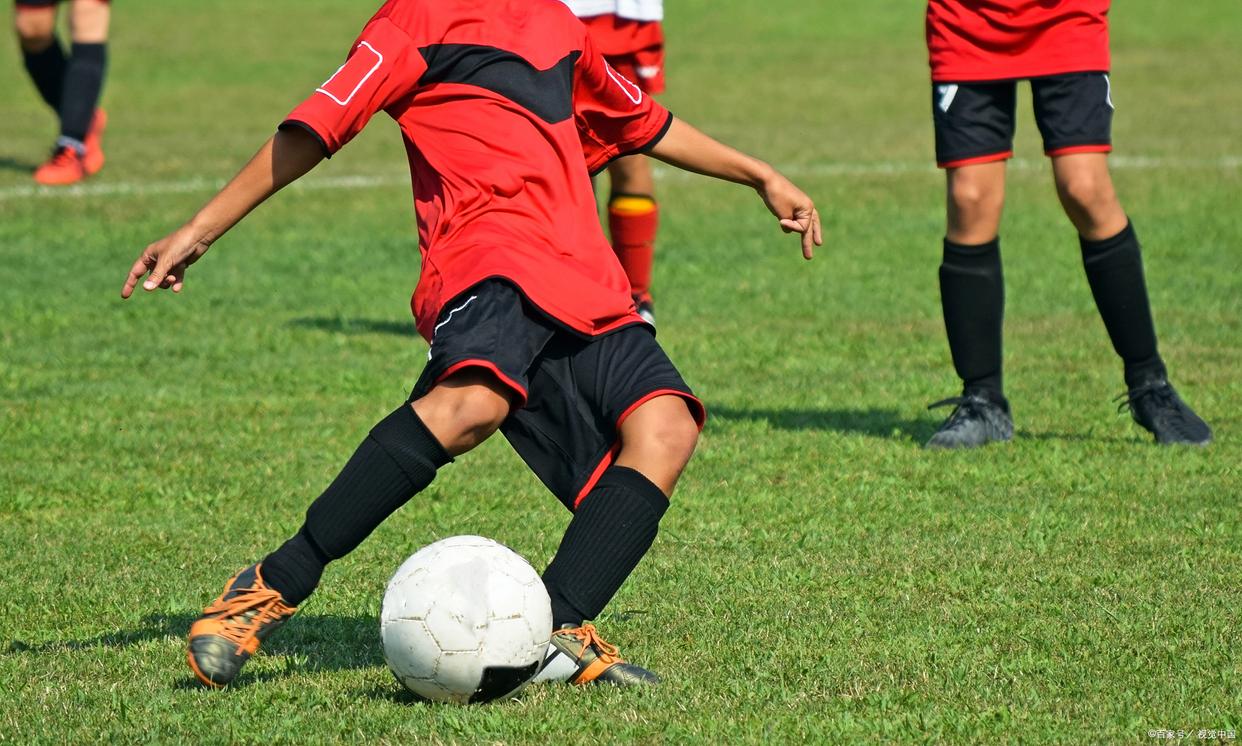 初中足球队女生的训练计划,初中女子足球训练计划表完整版